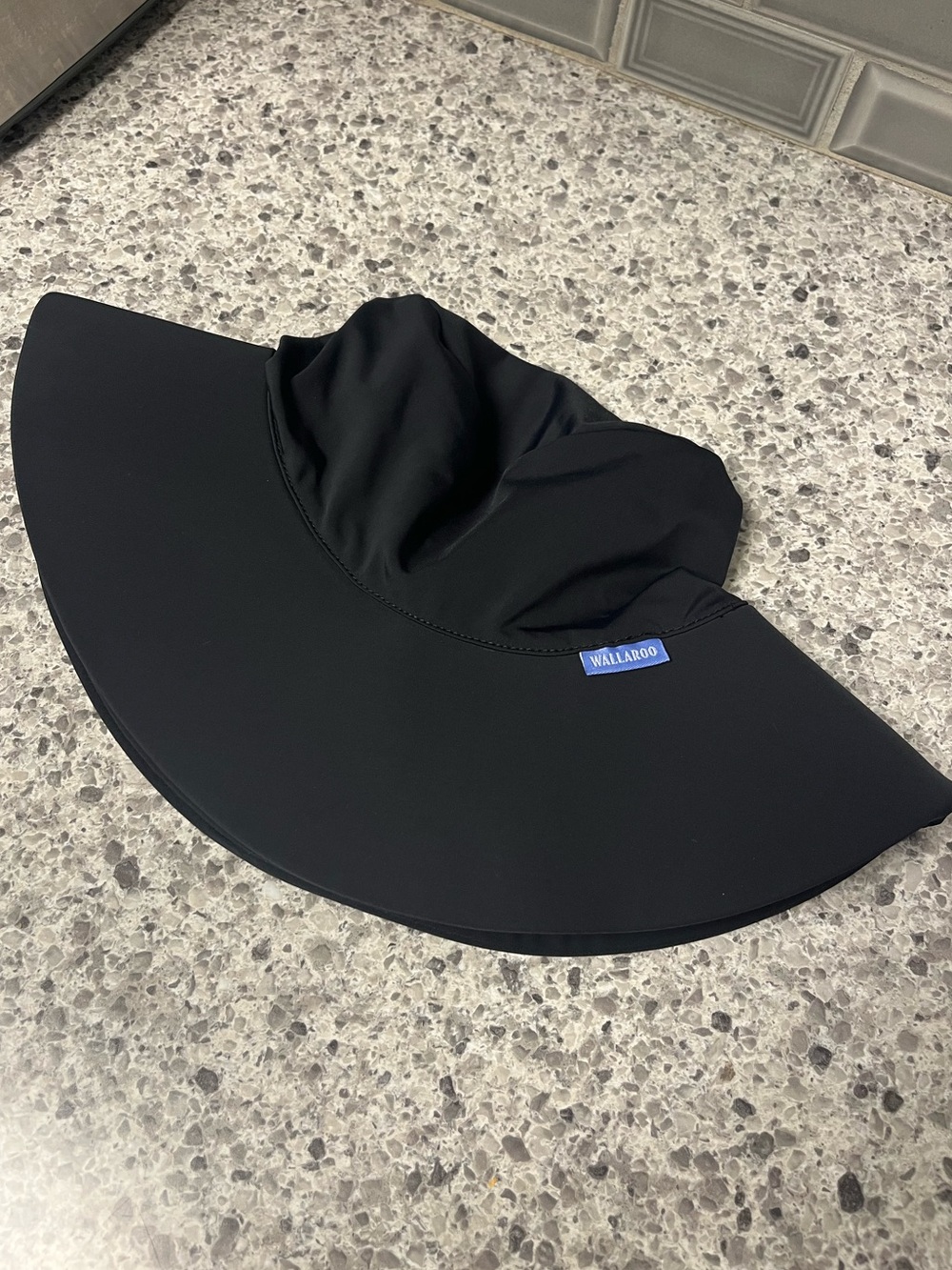 Wallaroo Hat Company Aqua Hat Black Waterproof Cooling UPF 50 Sun Beach One Size